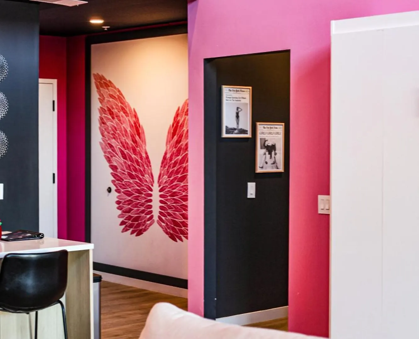 Broadway Girls In Downtown Nash, Walk To Broadway, Pool And Gym Apartment Nashville 0*,