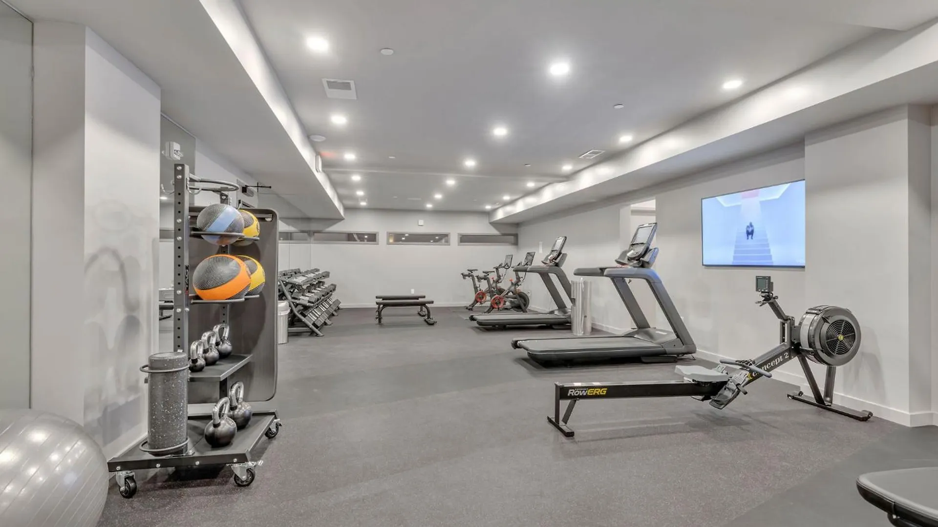 Broadway Girls In Downtown Nash, Walk To Broadway, Pool And Gym Apartment Nashville 0*,